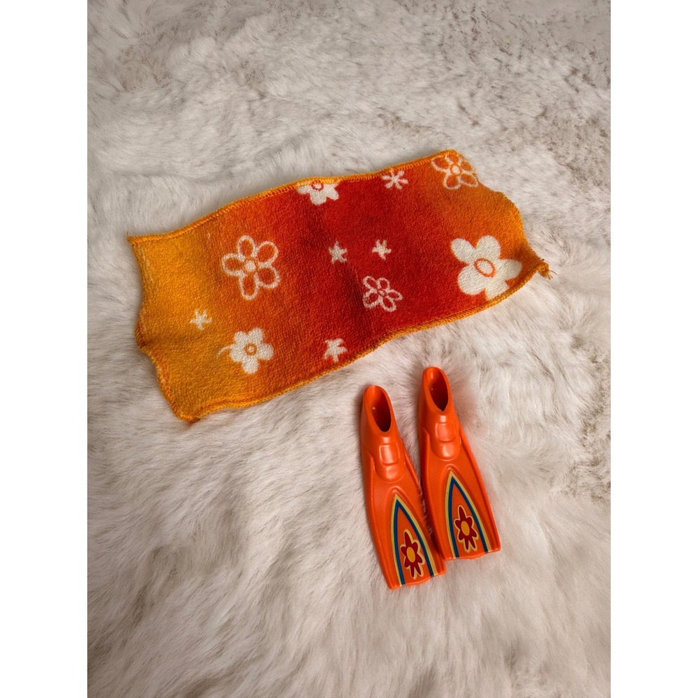 Vintage‎ 90's Doll Beach Accessories Orange Floral Towel Swim Fins Flippers Set